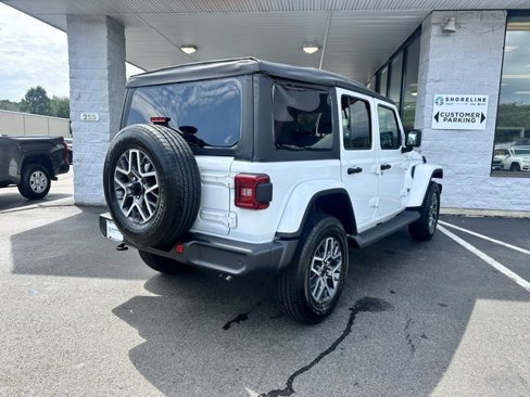 New 2025 Jeep Wrangler Sahara image 5