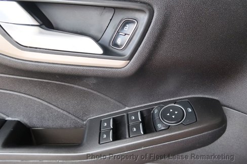 Used 2021 Ford Escape SE image 37