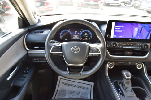 Used 2024 Toyota Grand Highlander AWD image 19