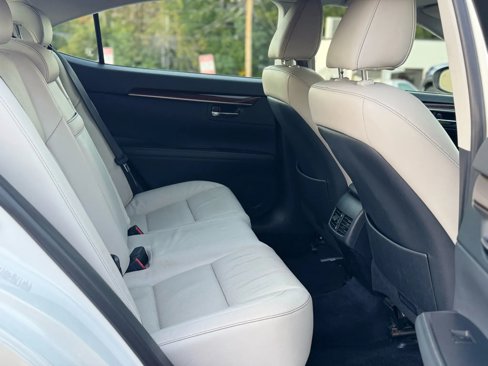 Used 2015 Lexus ES 350 image 18