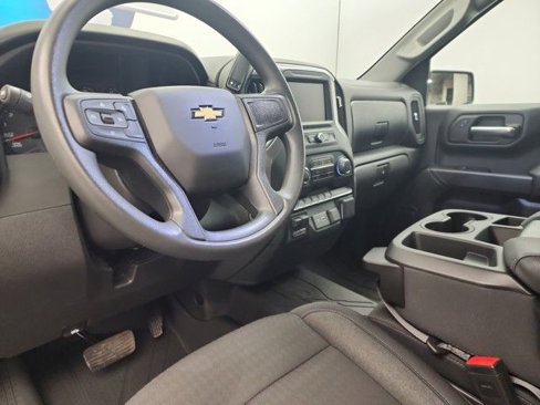 Used 2024 Chevrolet Silverado 1500 Custom w/ Turbomax Blackout Package image 15