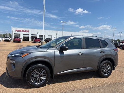 New 2026 Nissan Rogue S image 1