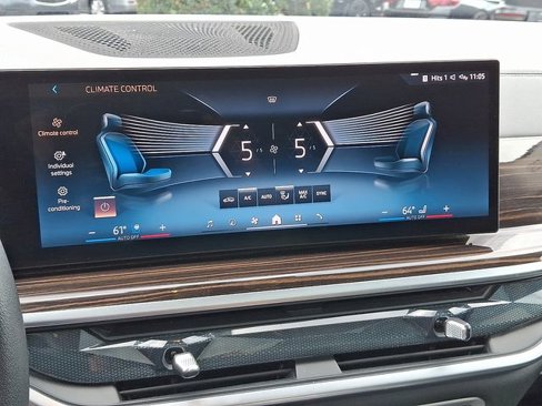 Used 2025 BMW X7 xDrive40i image 21