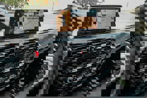 Used 2019 BMW M5 w/ Executive Package image 32