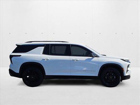 New 2026 Chevrolet Traverse LT w/ Driver Confidence Package image 8