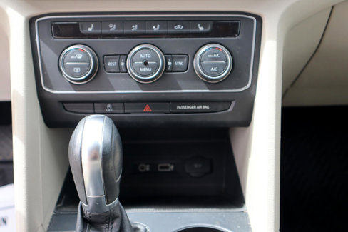 Used 2018 Volkswagen Atlas SE image 18