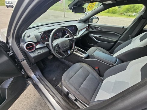 Used 2024 Chevrolet Trax RS image 18