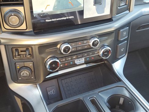 New 2025 Ford F150 Platinum w/ Equipment Group 702A High image 20