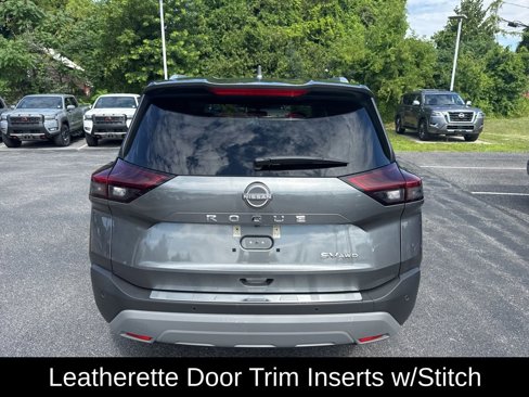 Used 2022 Nissan Rogue SV w/ SV Premium Package image 15
