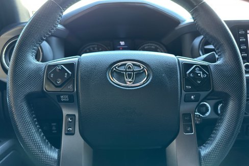Used 2021 Toyota Tacoma TRD Off-Road image 34
