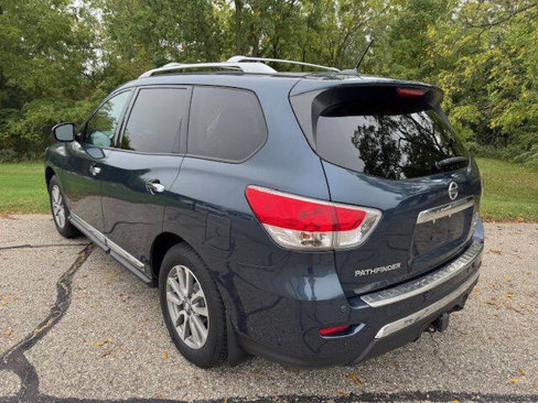 Used 2014 Nissan Pathfinder SL w/ SL Premium Package image 3