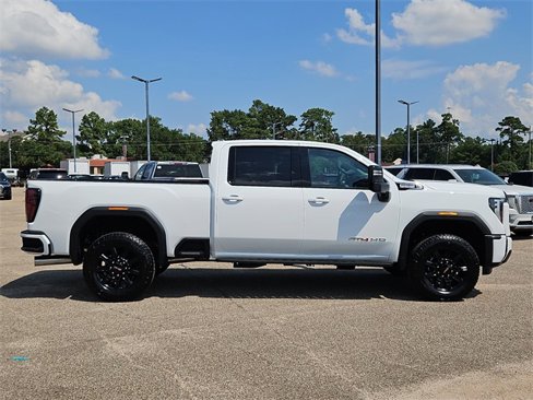 New 2026 GMC Sierra 2500 AT4 w/ AT4 Premium Plus Package image 4