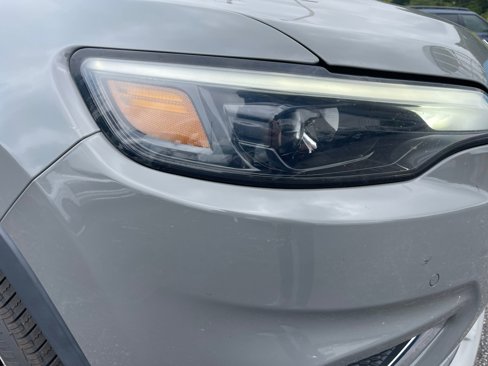 Used 2019 Jeep Cherokee Limited w/ Luxury Group image 28