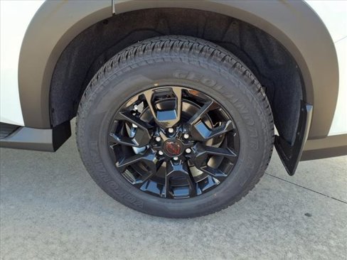 New 2025 Nissan Armada PRO-4X image 25
