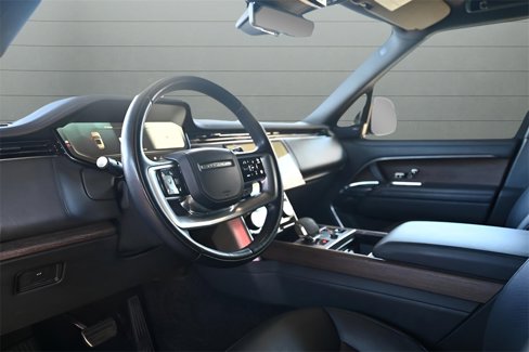 Used 2023 Land Rover Range Rover SE image 28