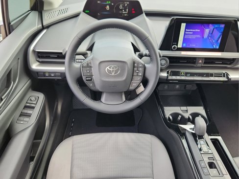 New 2026 Toyota Prius LE image 13