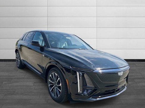 New 2026 Cadillac Lyriq Premium Sport image 7