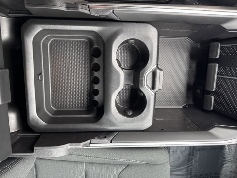 New 2026 RAM 1500 4x4 Crew Cab image 33