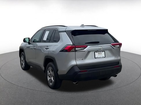 Used 2025 Toyota RAV4 XLE image 11