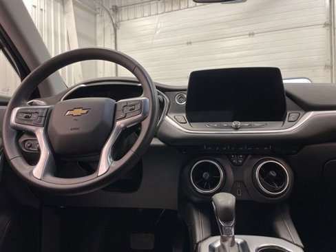 Used 2023 Chevrolet Blazer LT image 14