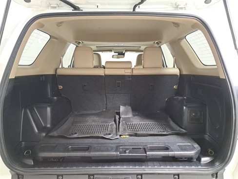 Used 2020 Toyota 4Runner Limited image 10
