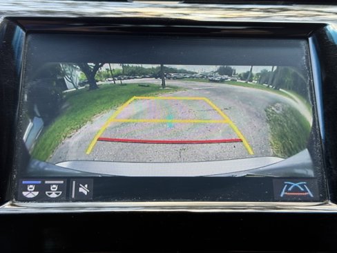 Used 2018 Toyota Camry XLE image 14