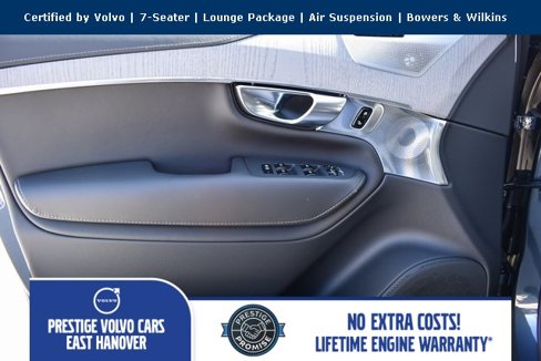 Used 2025 Volvo XC90 B6 Ultra w/ Lounge Package image 13