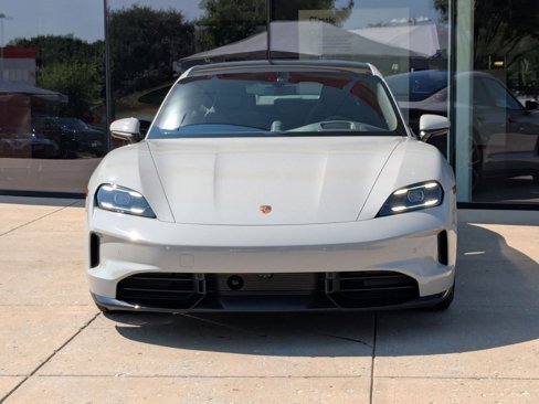 Certified 2025 Porsche Taycan 4S image 6