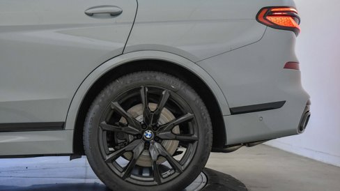 New 2026 BMW X7 M60i image 13