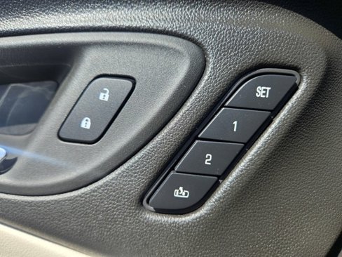 Certified 2023 Buick Encore GX Essence w/ Experience Buick Package image 33