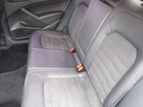 Used 2015 Volkswagen Passat TDI SEL Premium image 21