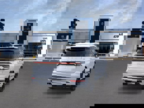 New 2025 Lincoln Aviator Reserve w/ Jet Appearance Package image 8