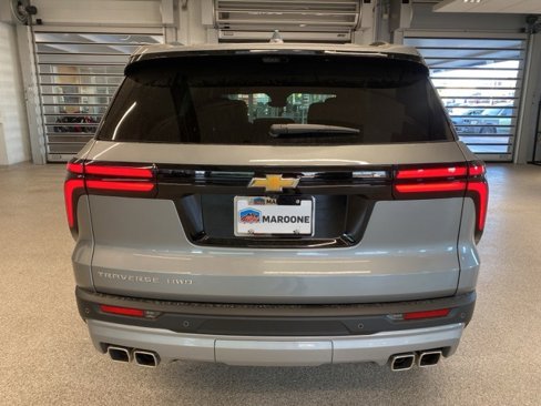 New 2026 Chevrolet Traverse LT w/ LPO, Floor Liner Package image 6