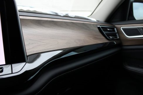New 2026 Volkswagen Atlas SE image 12