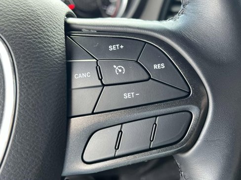 Used 2023 Dodge Challenger SXT image 25