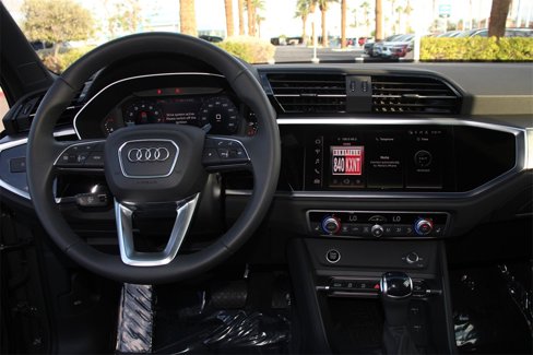 Used 2025 Audi Q3 2.0T Premium image 5