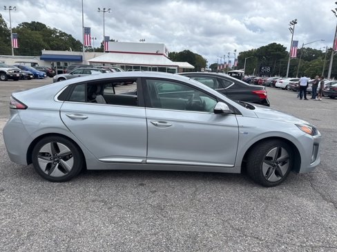 Used 2020 Hyundai Ioniq Limited image 2