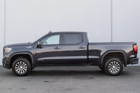 Used 2023 GMC Sierra 1500 AT4 w/ AT4 Premium Package image 30