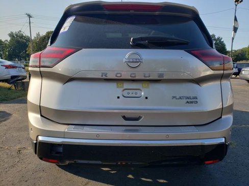 New 2026 Nissan Rogue Platinum image 10