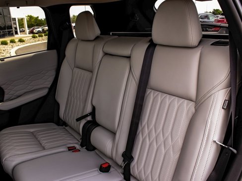 New 2025 Mitsubishi Outlander AWD image 35