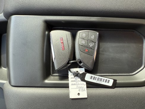 New 2026 GMC Sierra 1500 Elevation image 34