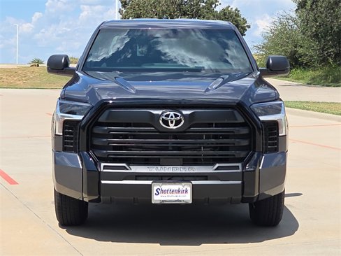 New 2026 Toyota Tundra SR image 2