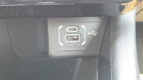 Used 2024 Jeep Compass Latitude w/ Convenience Group image 18