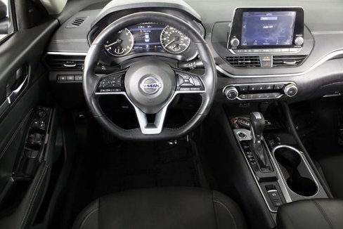 Certified 2021 Nissan Altima 2.5 SV w/ SV Premium Package image 16