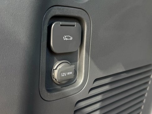 Used 2025 Kia EV9 Wind image 20