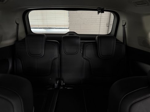 Used 2025 INFINITI QX80 Sensory image 22