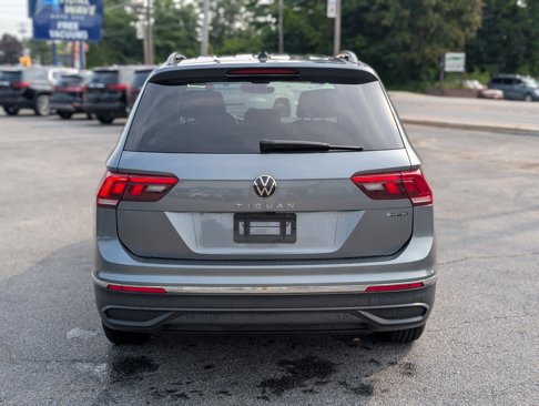 Used 2022 Volkswagen Tiguan S image 8