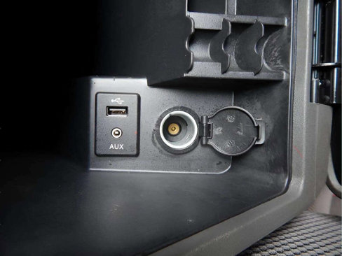 Used 2016 Nissan Frontier SV image 27