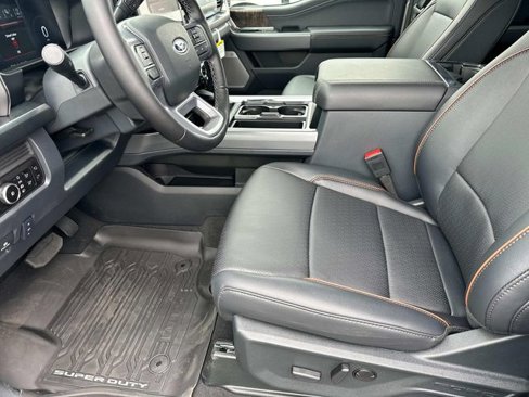 New 2025 Ford F250 Lariat w/ Black Appearance Package image 21