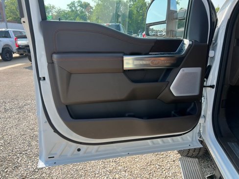 New 2025 Ford F250 King Ranch w/ Chrome Package image 12